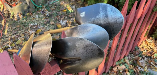 Newly sharpened shovels