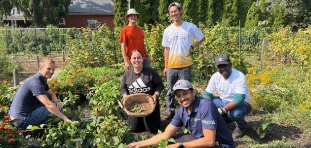 Enbridge Gas volunteer group Sep 23, 2025